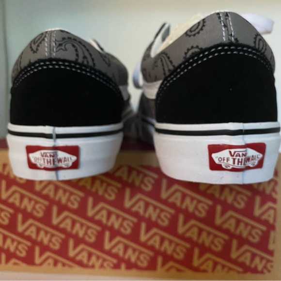 NEW VANS OLD SKOOL PAISLEY UNISEX MEN 8.5 - Picture 4 of 8